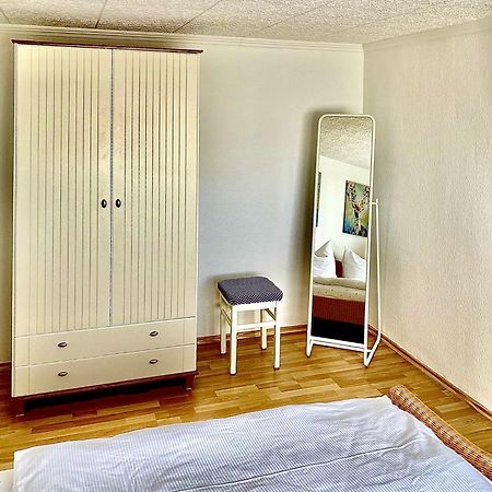 Gemuetliche Ferienwohnung Sagard Buitenkant foto