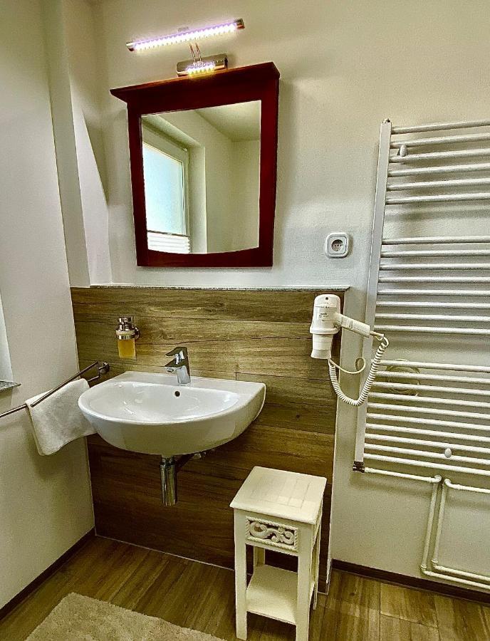 Gemuetliche Ferienwohnung Sagard Buitenkant foto