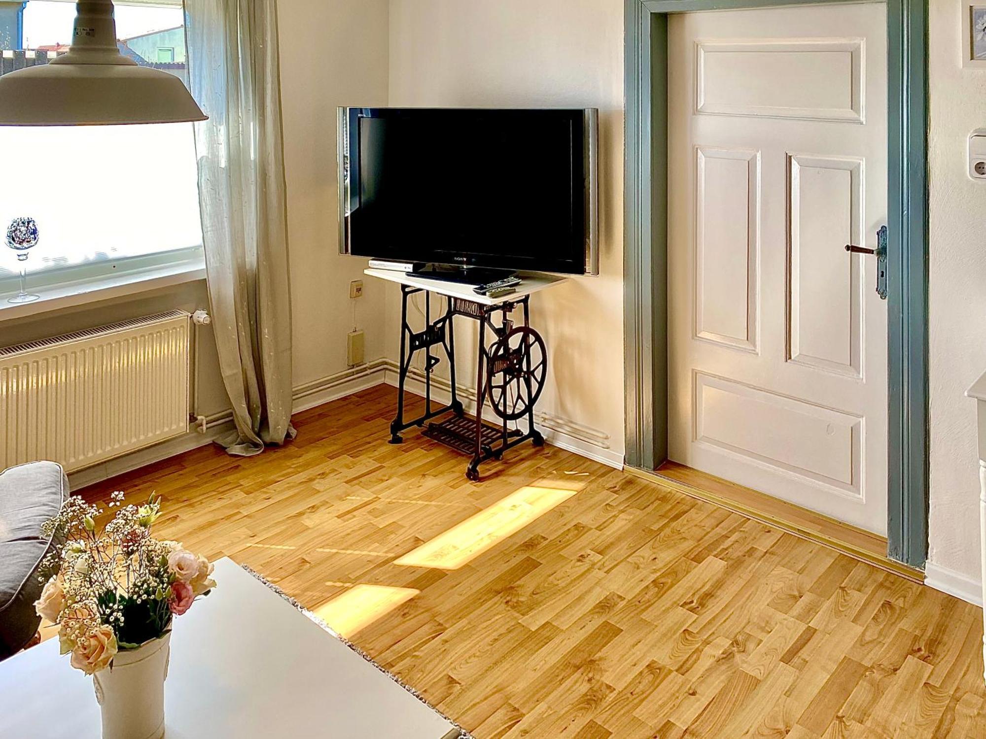Gemuetliche Ferienwohnung Sagard Buitenkant foto